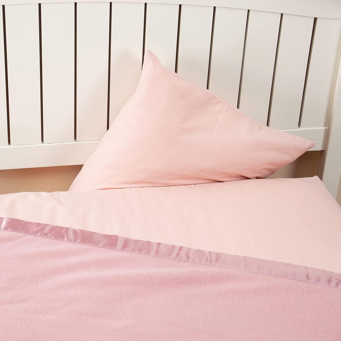 LivingSURE Bed Wedge Mattress Filler Queen Size