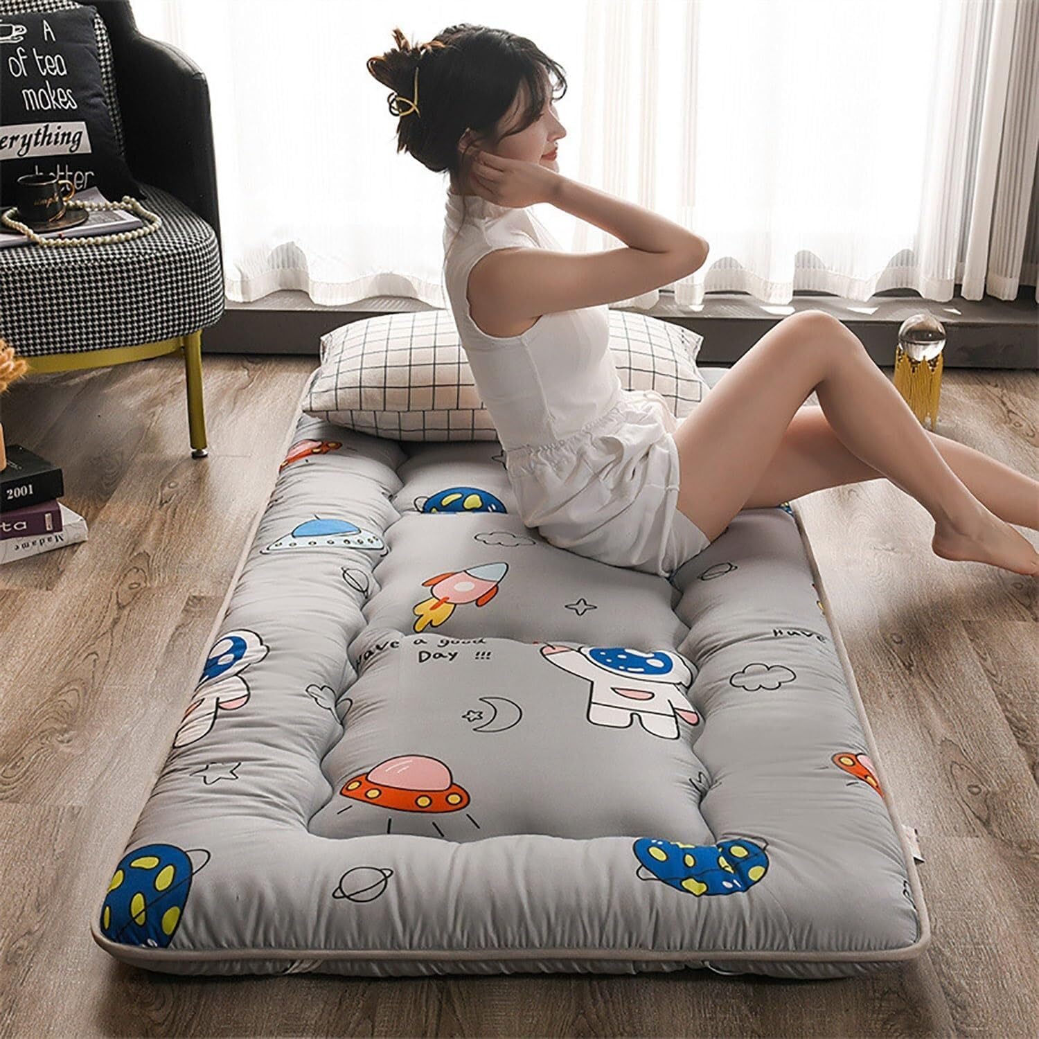 Japanese Style Portable Folding Floor Mattress for Home and Travel